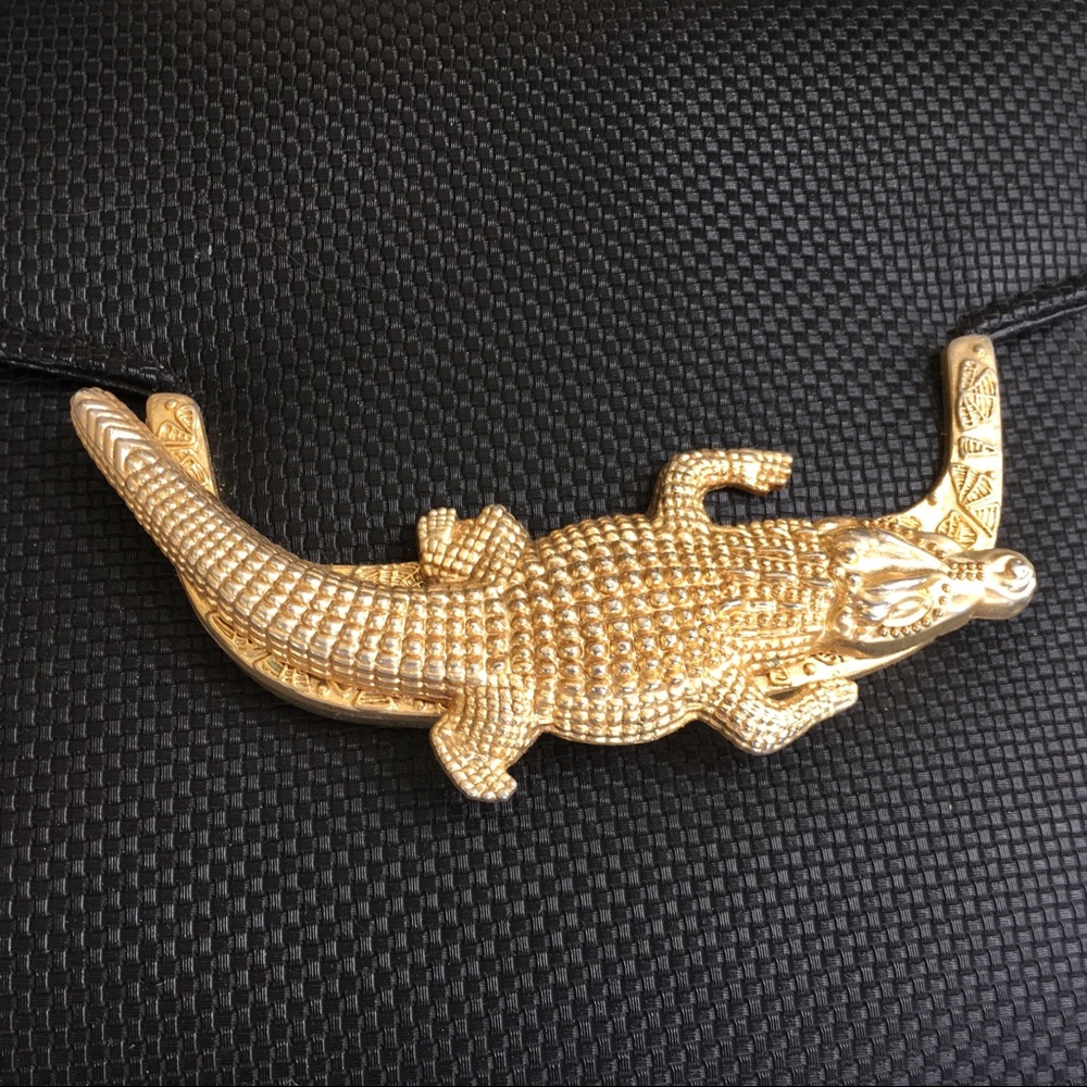 VERY RARE Black And Gold purse W/Alligator Closure